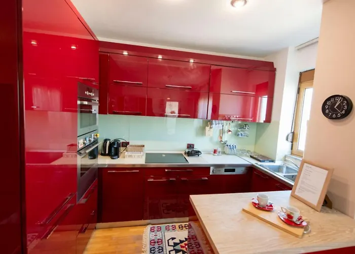 Апартаменты Collective Harmony 3 Bedroom Ideal For Business & Groups Тирана