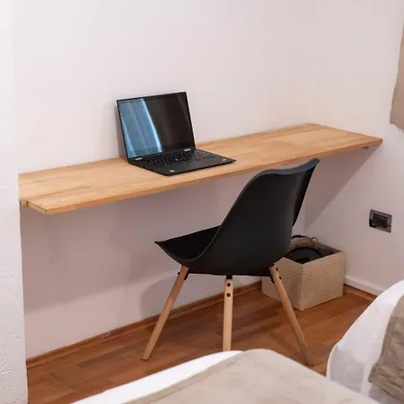 Daire Collective Harmony 3 Bedroom Ideal For Business & Groups Tiran