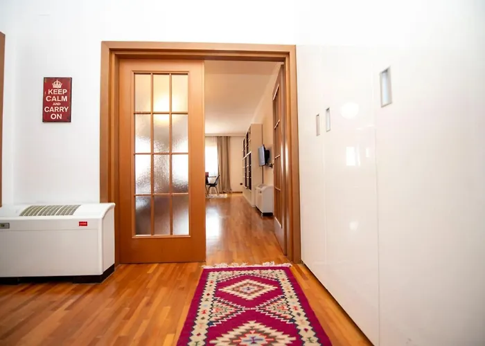 Collective Harmony 3 Bedroom Ideal For Business & Groups *