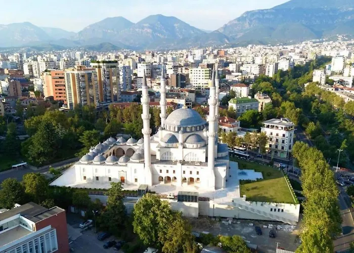 Collective Harmony 3 Bedroom Ideal For Business & Groups Apartament Tirana